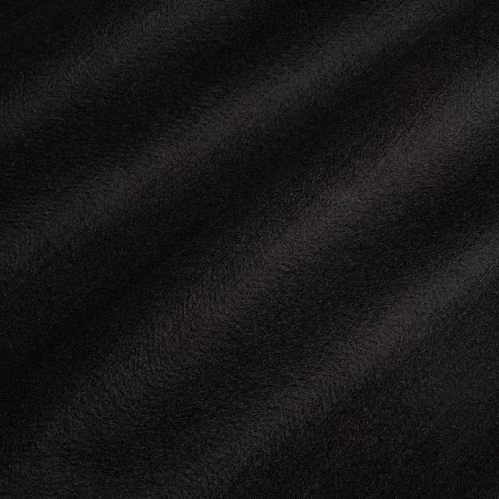 UNDERCOLLAR BLACK